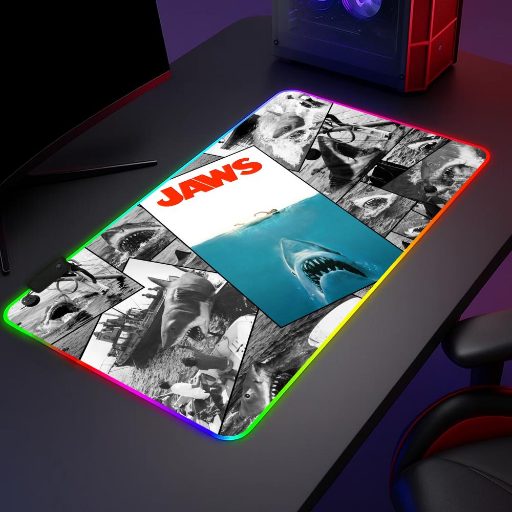 ジョーズムービーオーシャンSマウスパッドRGB、ゲーミングマ - Mouse Pad Extended Rgb のレビューと価格